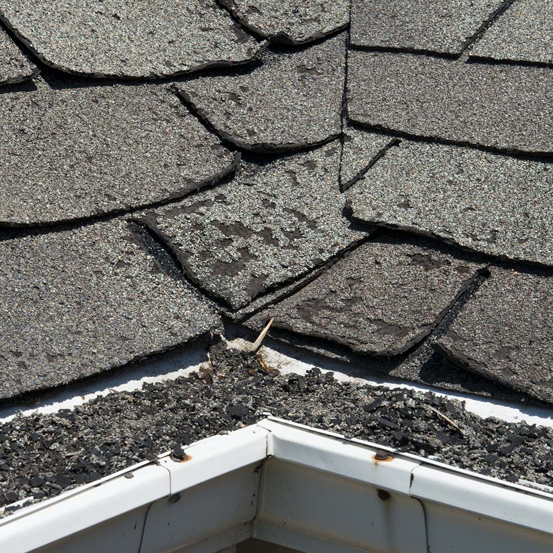 Sagging dirty gutters
